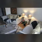 Room Near Nice Port In A Shared Apartment