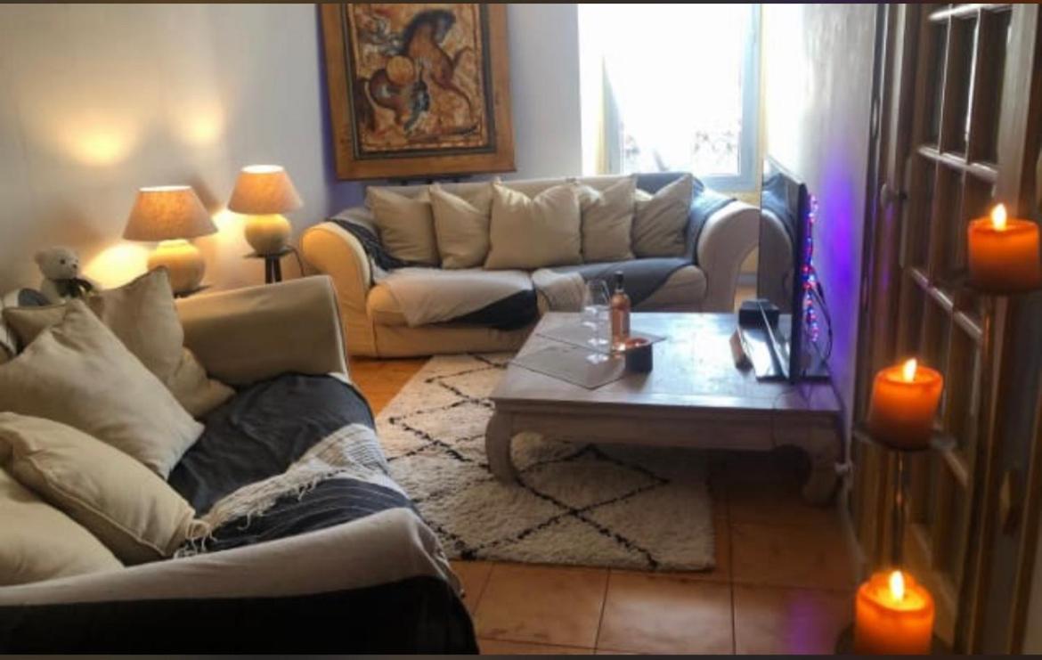 Near Port In A Shared Accommodatie bij particulieren *